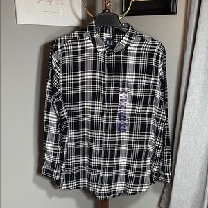 GAP Men's Classic Black and White Checkered Shirt